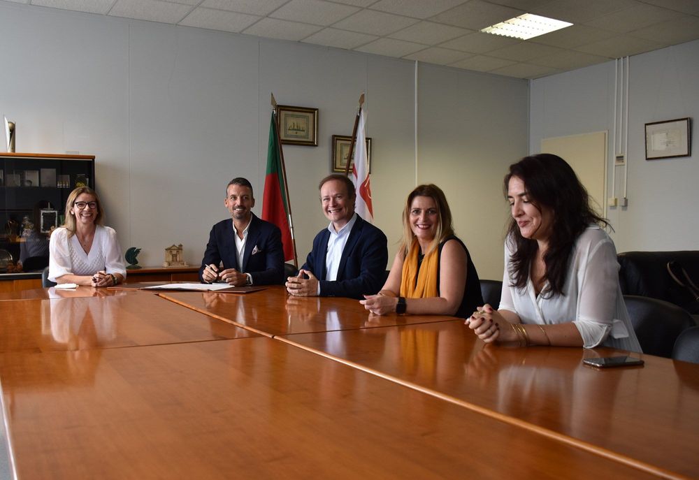 ISCE e ES'COOL formalizam protocolo de cooperação