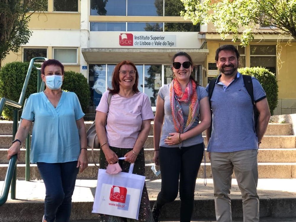 Prof. Renata Sribar visita o ISCE