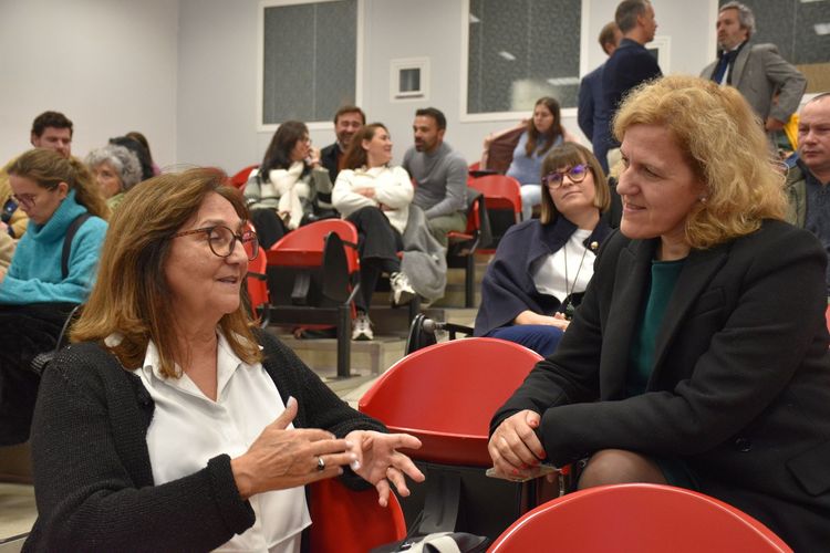 Apresentação do E-Book "A Formação de Educadores e Professores" Foto 2