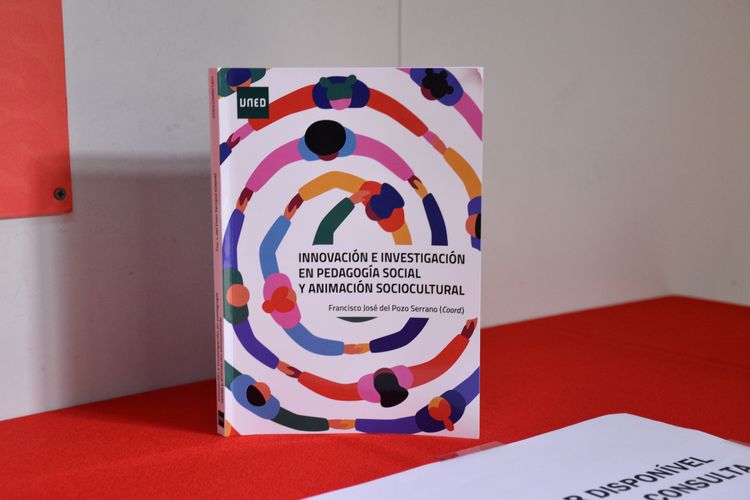 Apresentação do livro “Innovación e investigación en pedagogía social y animación sociocultural” — foto 7