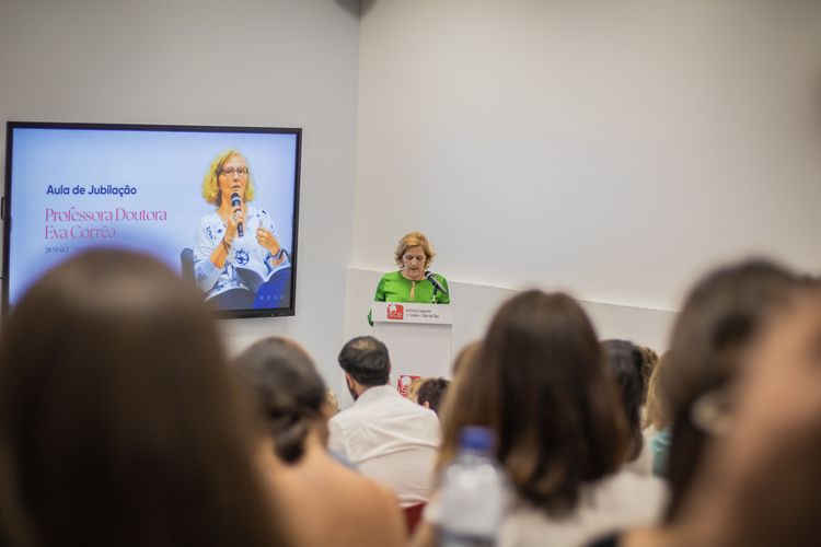 Aula de Jubilação da Professora Doutora Eva Corrêa — foto 2