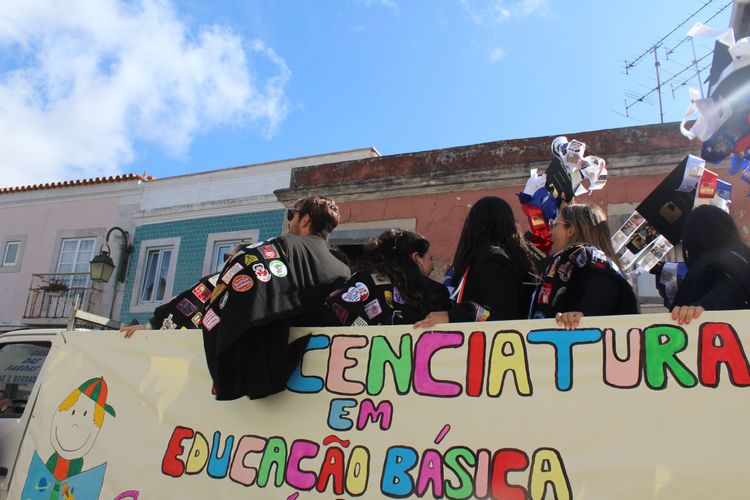 Bênção dos Finalistas do ISCE assinala momento marcante para a comunidade académica Foto 2