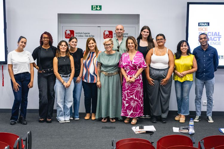 Mafalda Bento foi a grande vencedora da 1.ª Edição do ISCE Social Impact Challenge — foto 12
