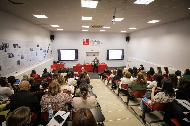 Jornadas Pedagógicas “O Educador / Professor no Século XXI” reuniram profissionais da educação no ISCE — foto 13