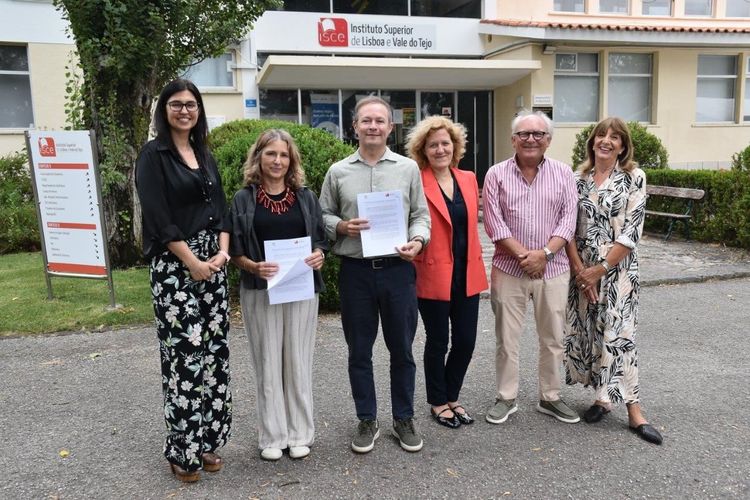 ISCE estabelece parceria estratégica para uma educação mais sustentável Foto 7
