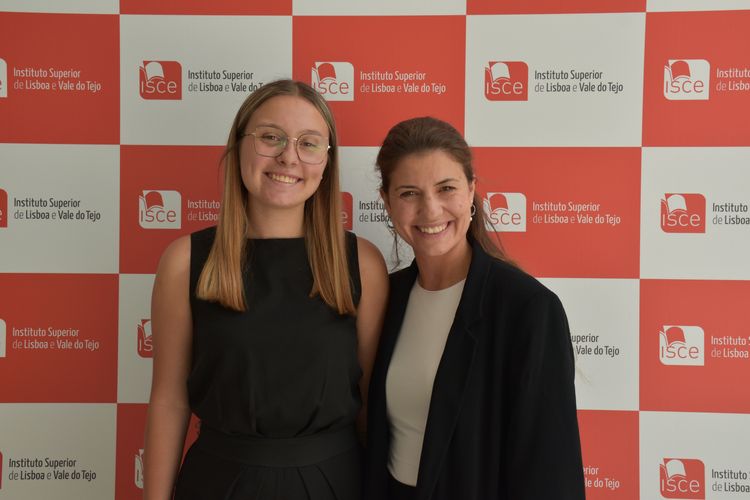 Bárbara Parreira foi a vencedora da 2.ª Edição do ISCE Tourism PAP Challenge Foto 1