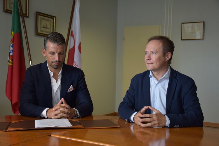 ISCE e ES'COOL formalizam protocolo de cooperação Foto 1