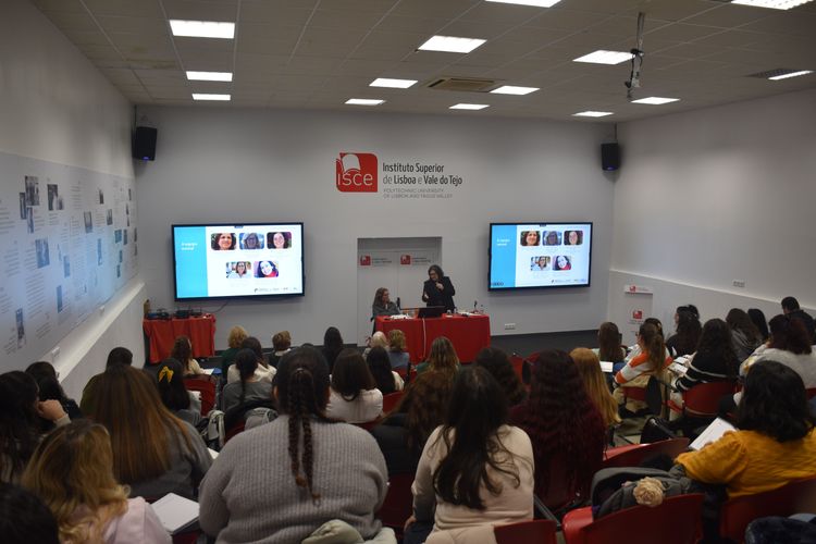 ISCE promove reflexão sobre o “Trabalho em Creche” Foto 13