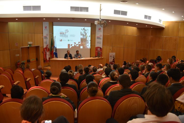 Bárbara Parreira foi a vencedora da 2.ª Edição do ISCE Tourism PAP Challenge Foto 12