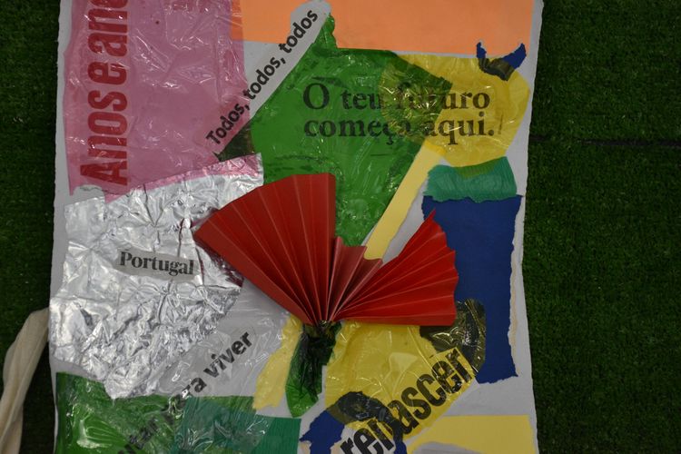 "Um Mural por abril" no ISCE Foto 3