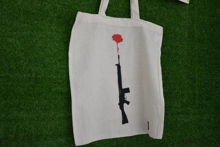 "Um Mural por abril" no ISCE Foto 9