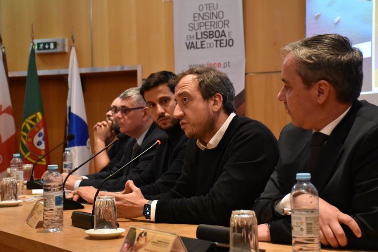 ISCE recebeu Conferência “Turismo e Hotelaria Futureland” Foto 12