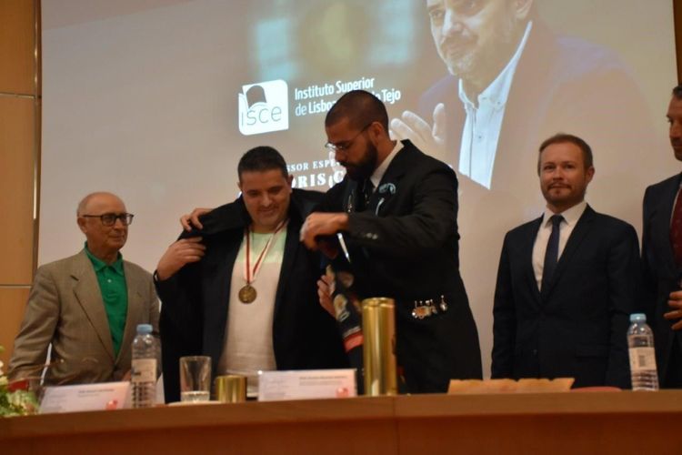 Outorga do título de Professor Especialista Honoris Causa Foto 1