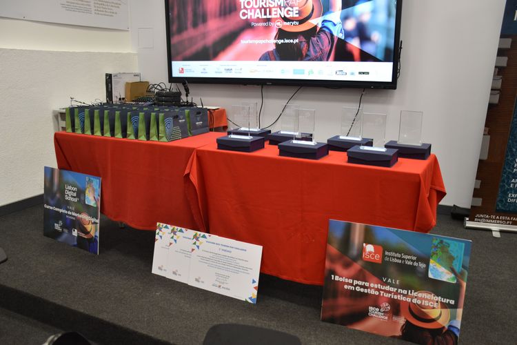 Daniela Pouseiro foi a grande vencedora da 3.ª Edição do ISCE Tourism PAP Challenge Foto 18