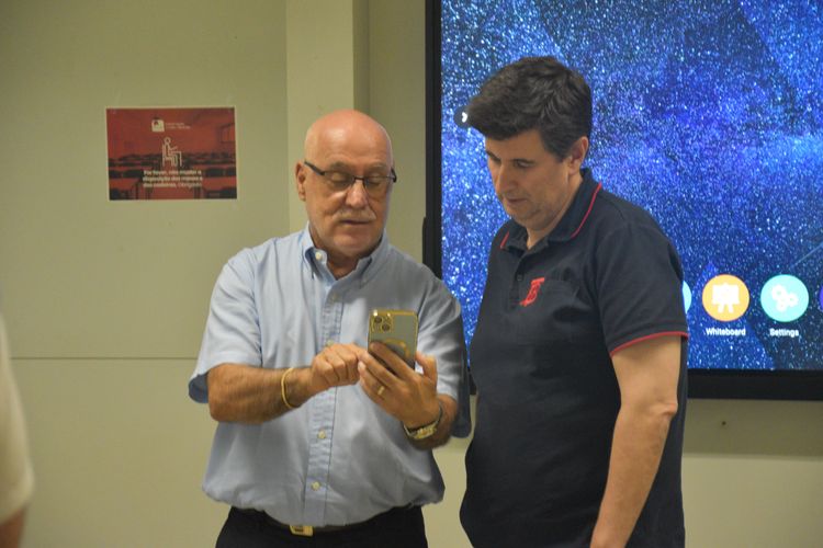 Professor Nelo Vingada dinamizou aula no ISCE Foto 4
