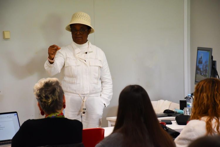 ISCE recebe a Professora Doutora Amélia Cazalma Foto 2