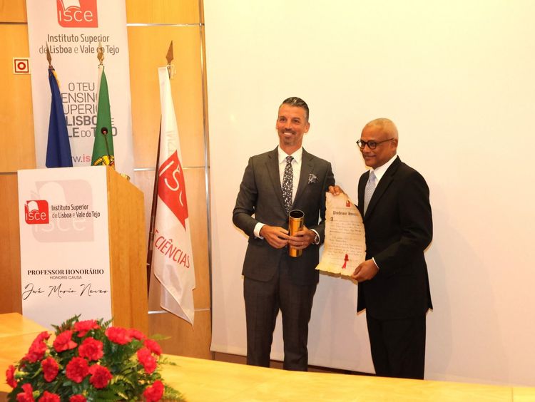 ISCE atribui o título de Professor Honorário ao Presidente da República de Cabo Verde Foto 1