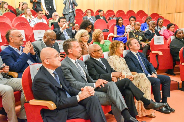 ISCE atribui o título de Professor Honorário ao Presidente da República de Cabo Verde Foto 7
